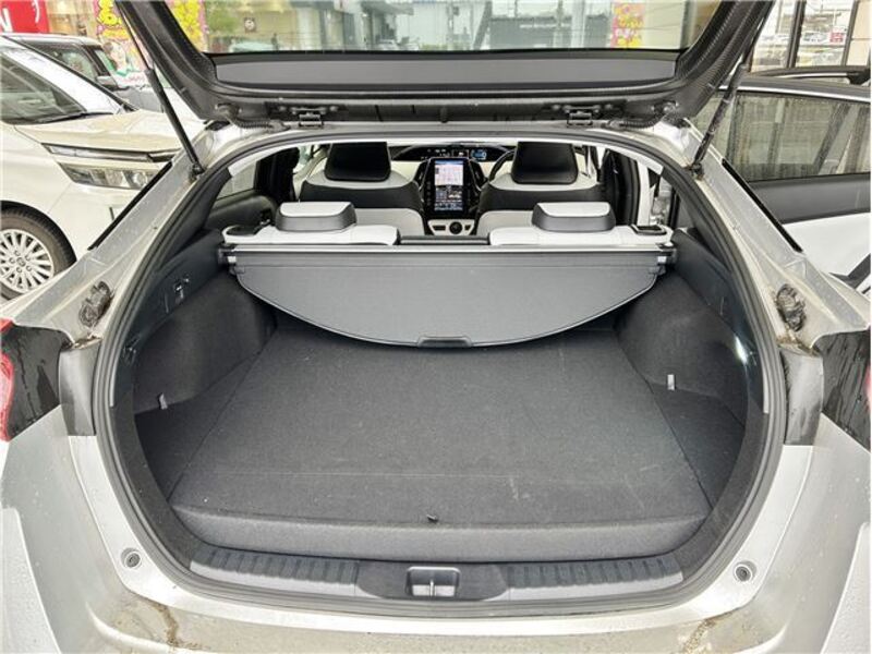 PRIUS PHV