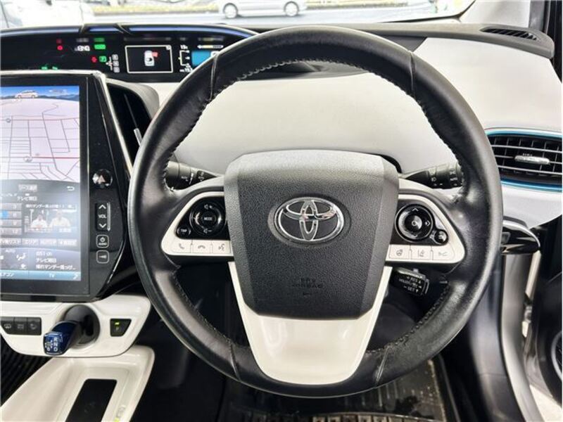 PRIUS PHV