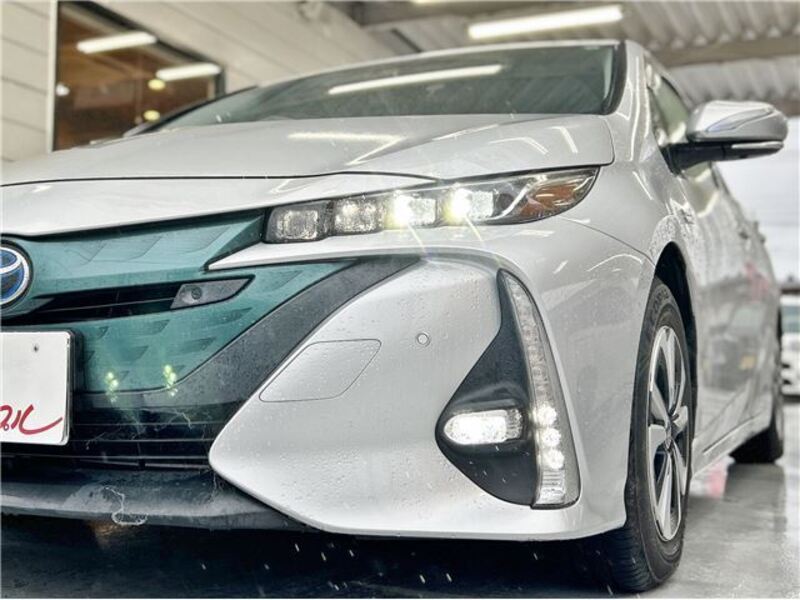 PRIUS PHV