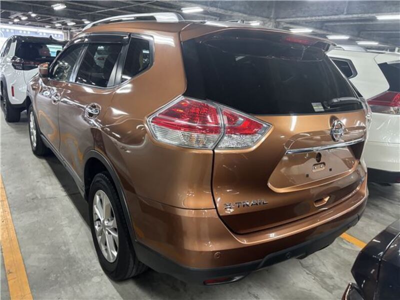 X-TRAIL