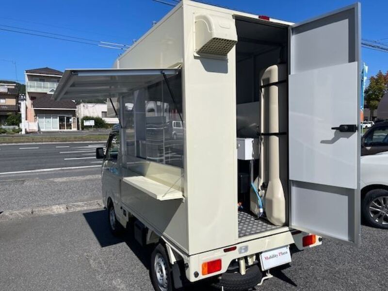 CARRY TRUCK