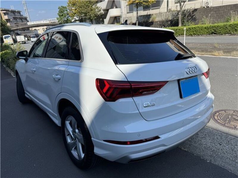 Q3