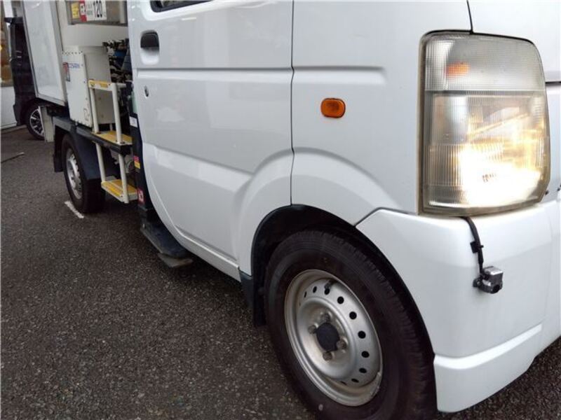 CARRY TRUCK