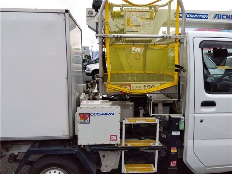 CARRY TRUCK
