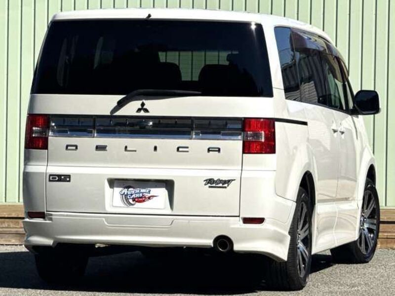 DELICA D5