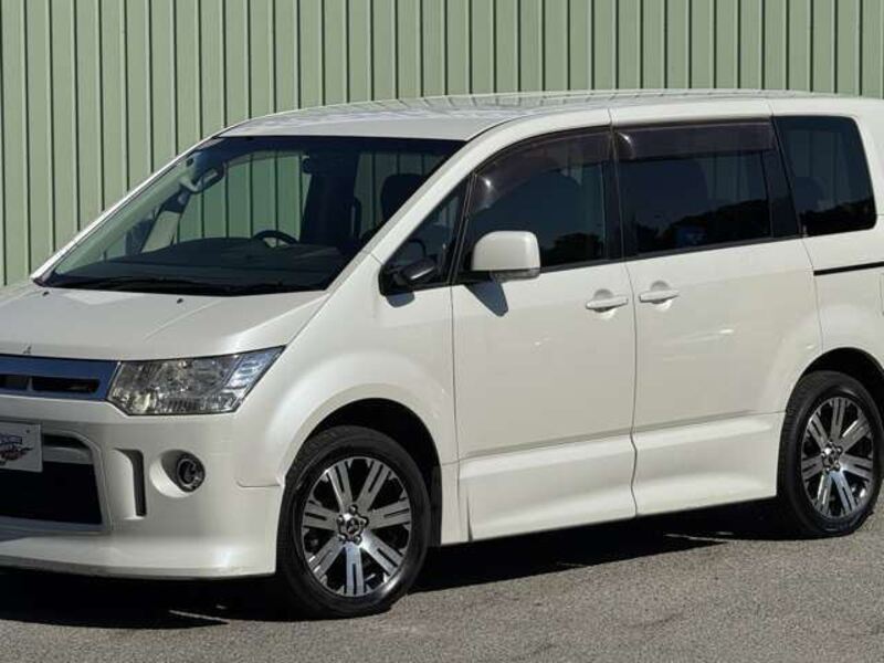 DELICA D5