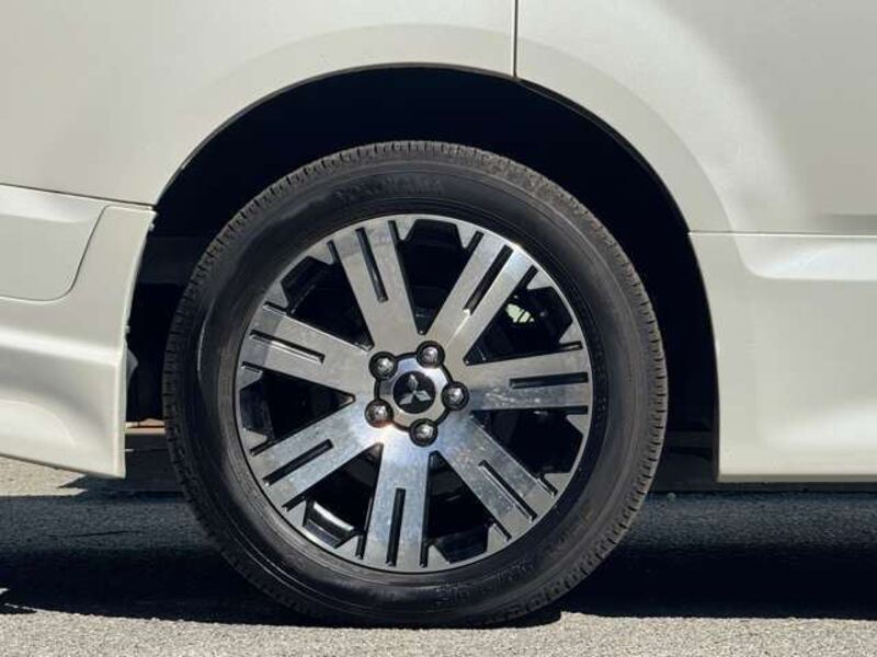 DELICA D5