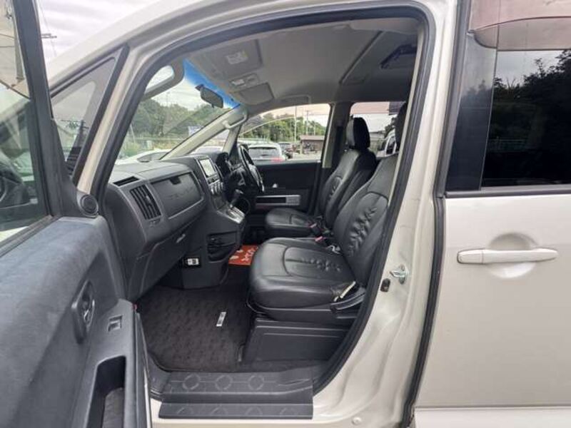 DELICA D5