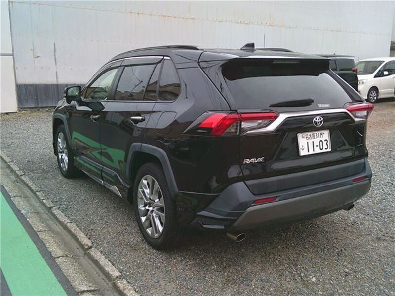 RAV4