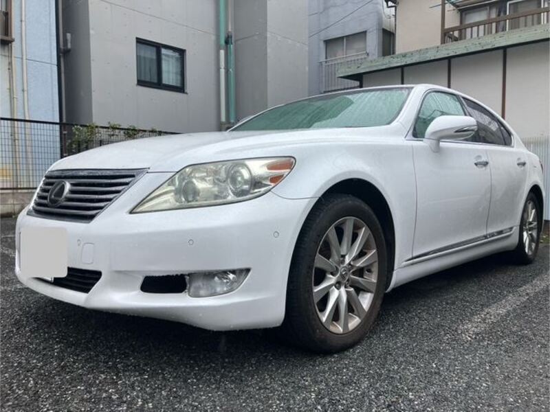 LEXUS LS