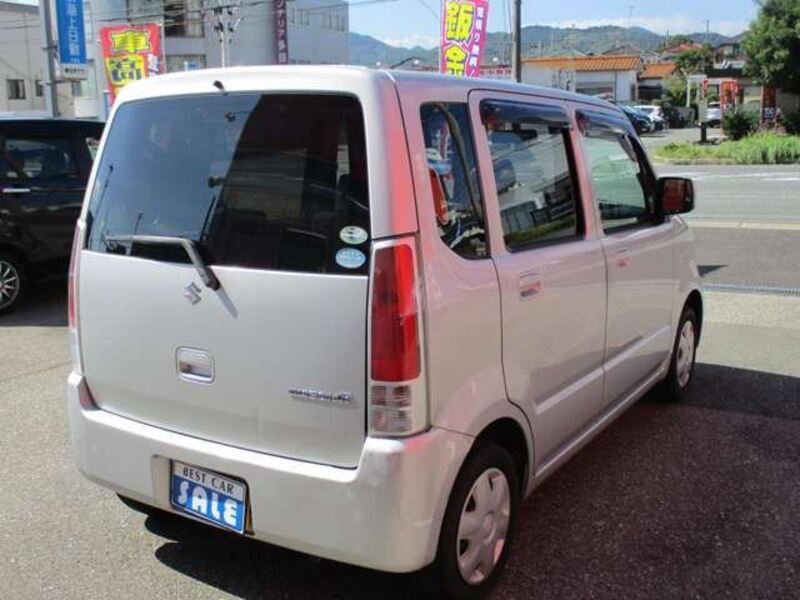WAGON R