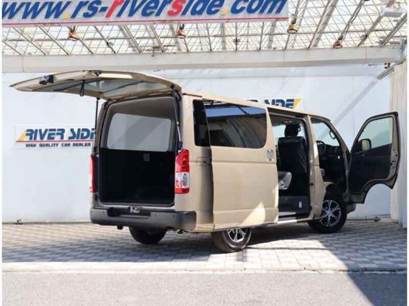 HIACE VAN