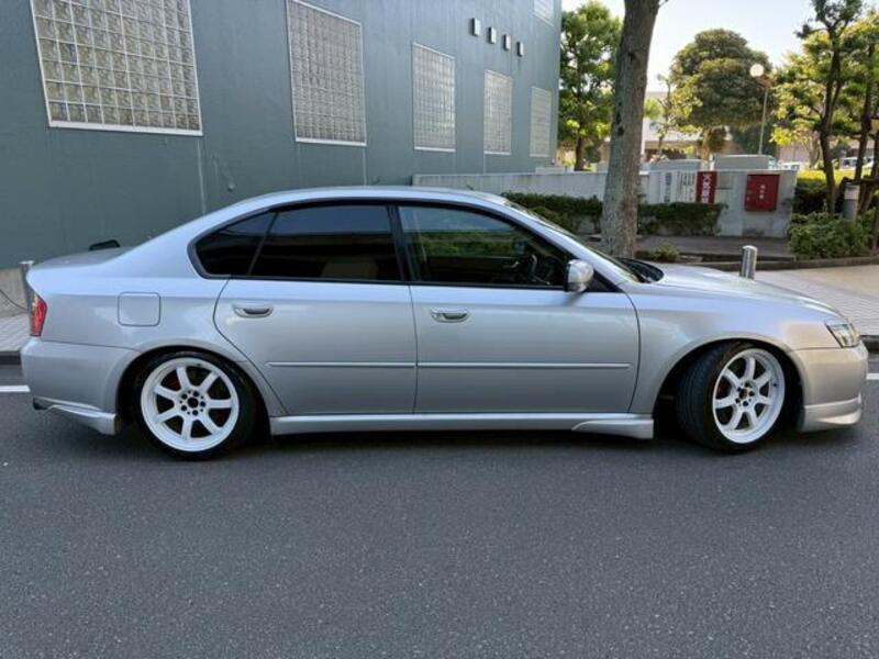 LEGACY B4