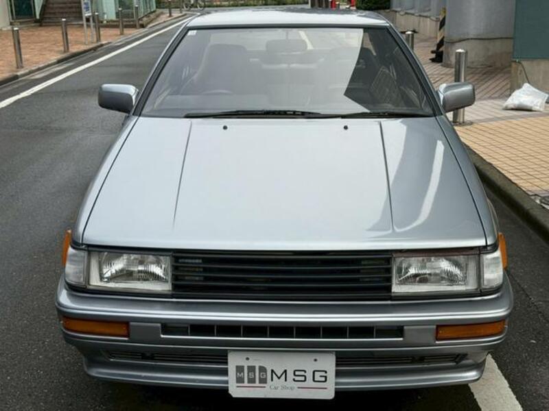 COROLLA LEVIN