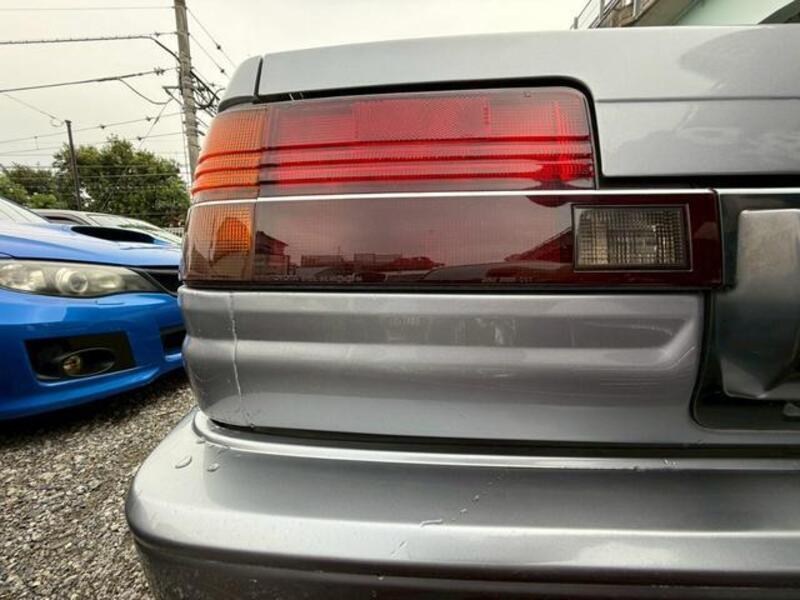 COROLLA LEVIN