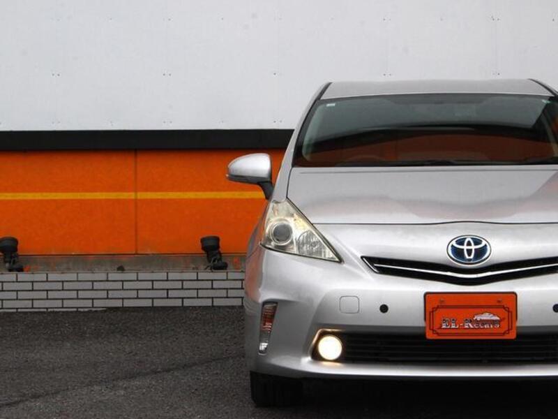 PRIUS ALPHA