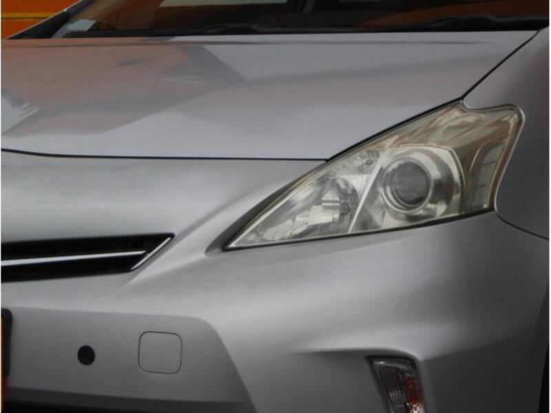 PRIUS ALPHA