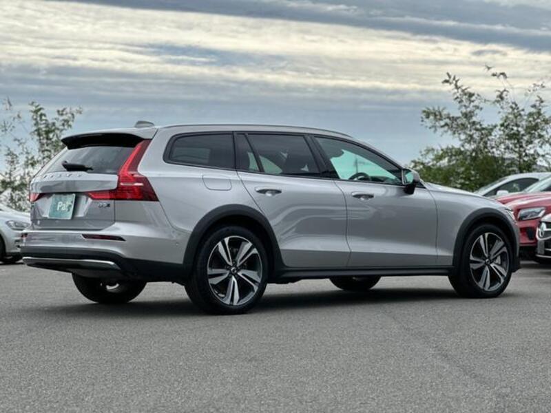 V60