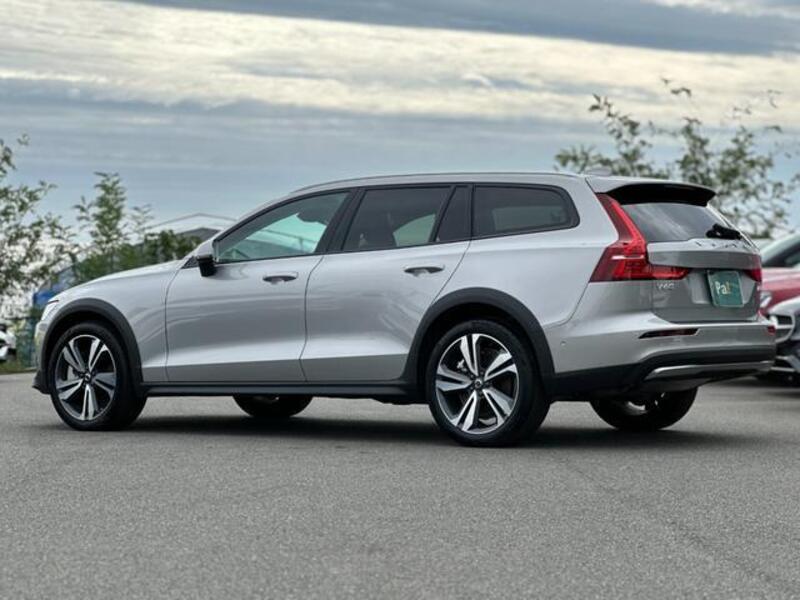 V60