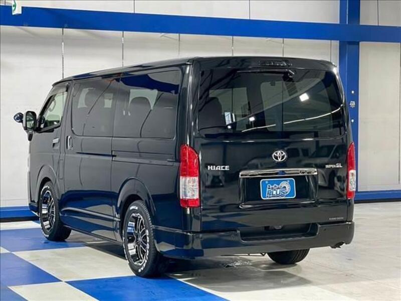 HIACE VAN
