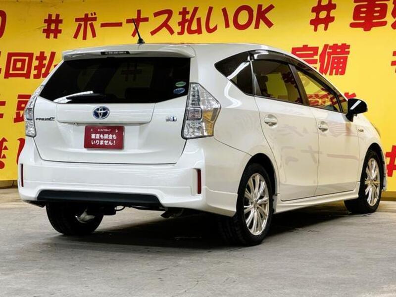 PRIUS ALPHA