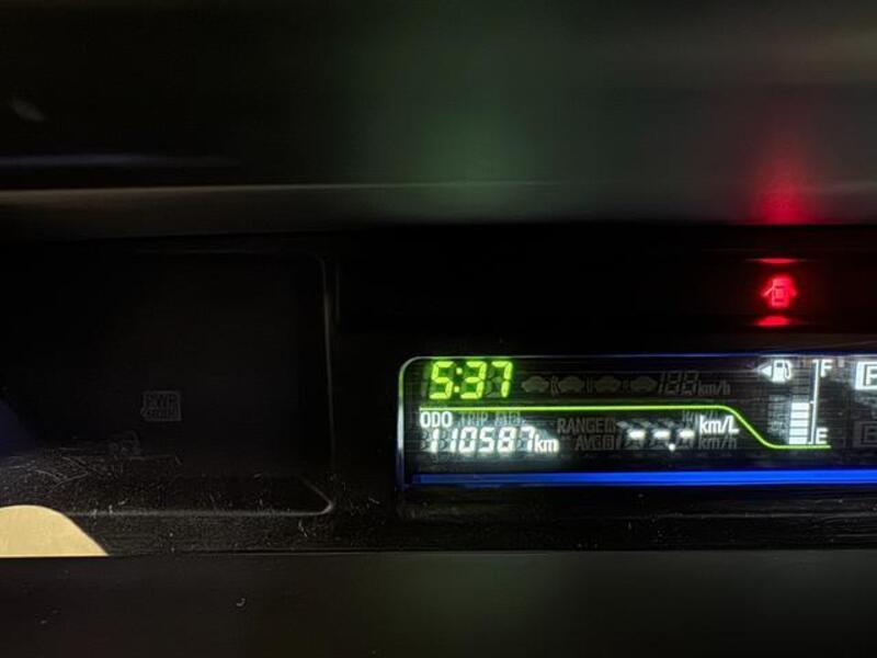 PRIUS ALPHA