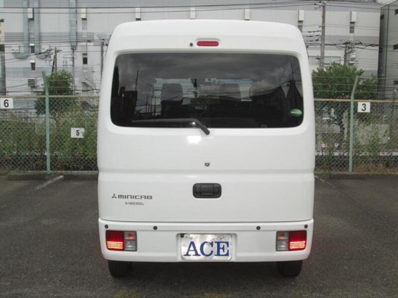 MINICAB VAN