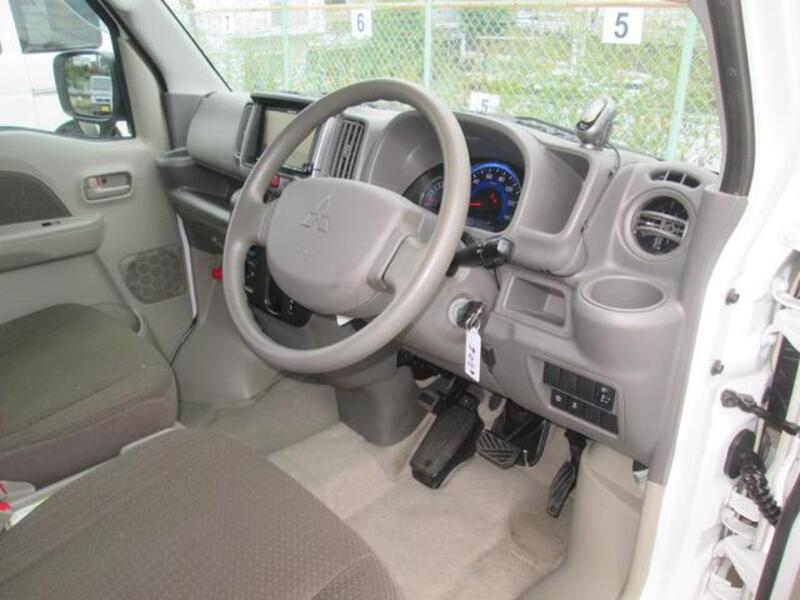 MINICAB VAN
