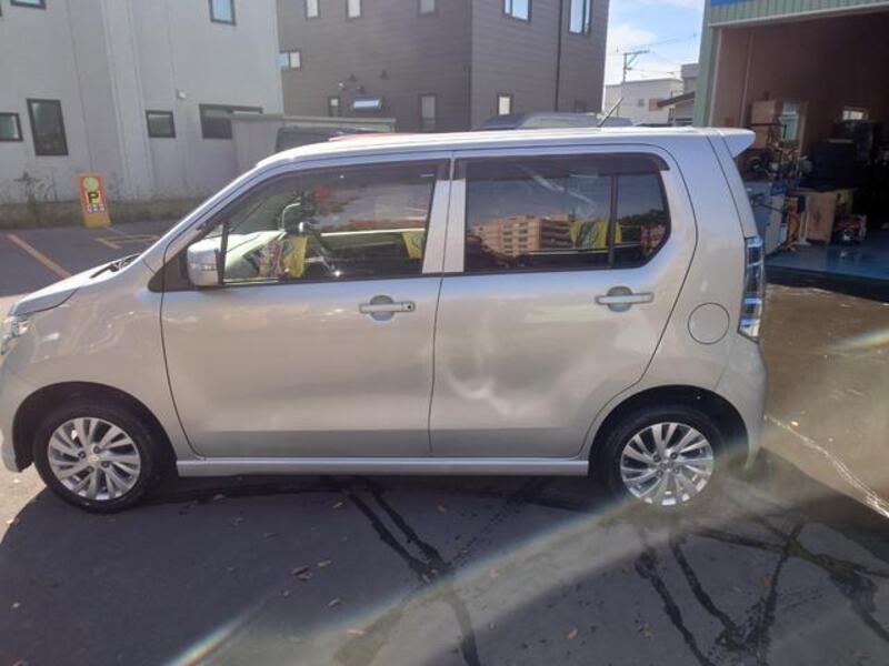 WAGON R
