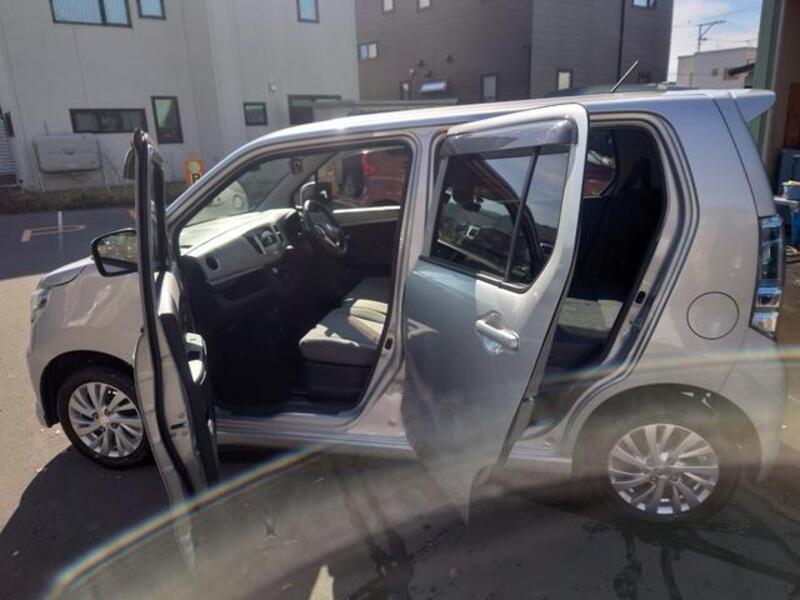 WAGON R