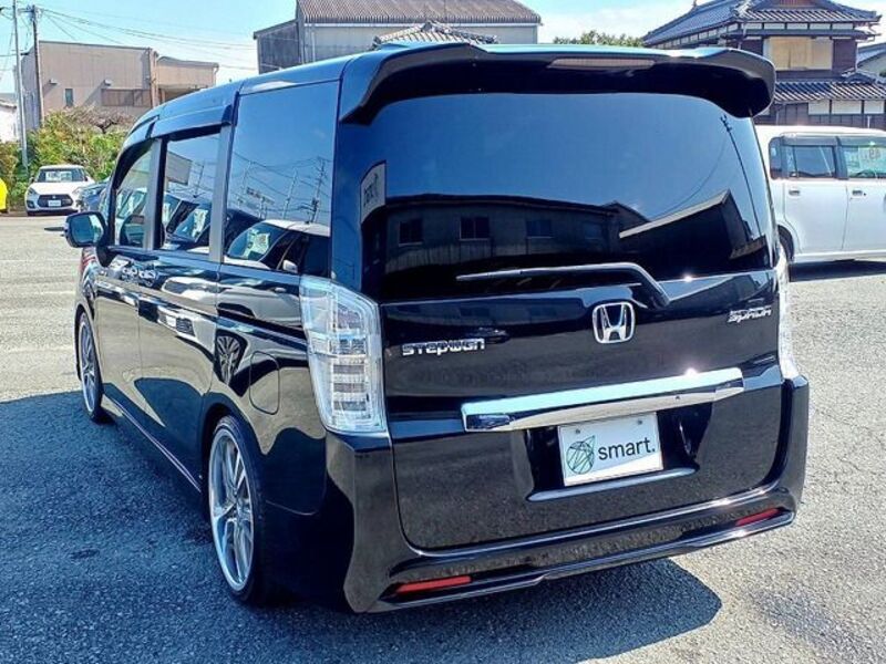 STEPWAGON SPADA