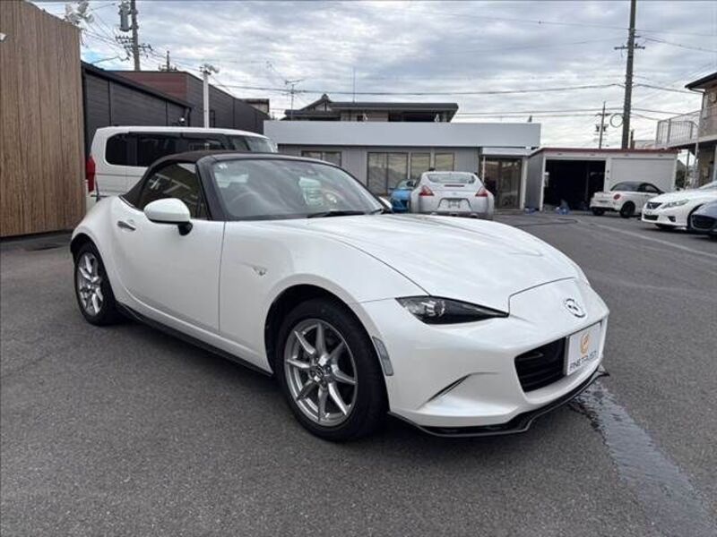 ROADSTER
