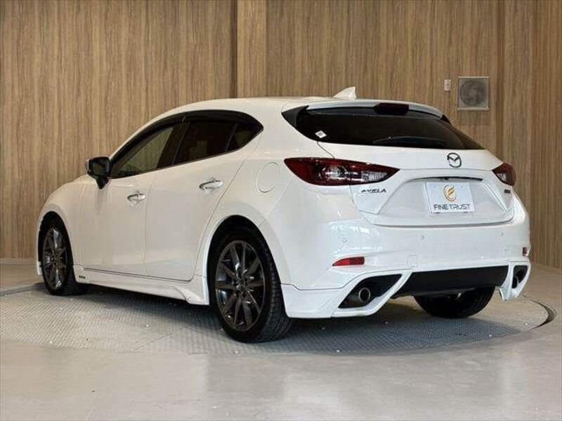 AXELA SPORTS