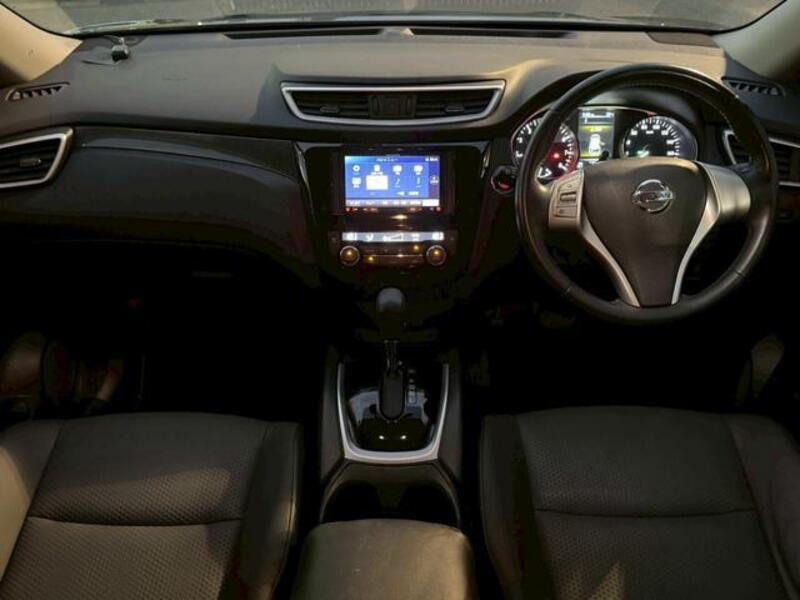X-TRAIL