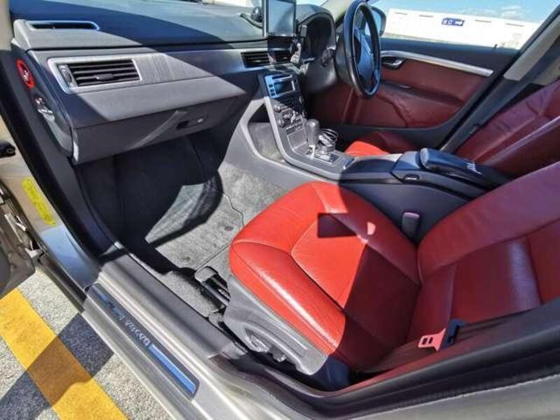 V70