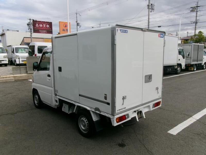 MINICAB TRUCK