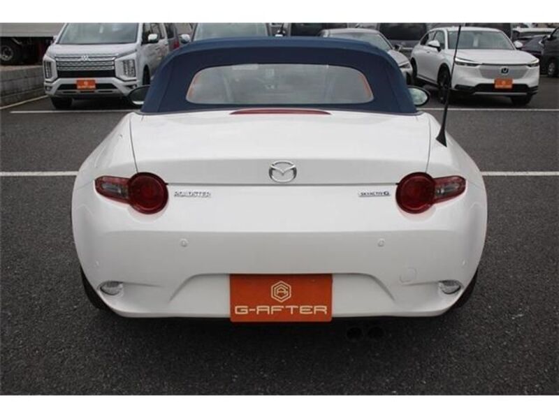 ROADSTER