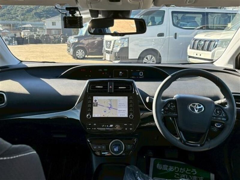 PRIUS PHV