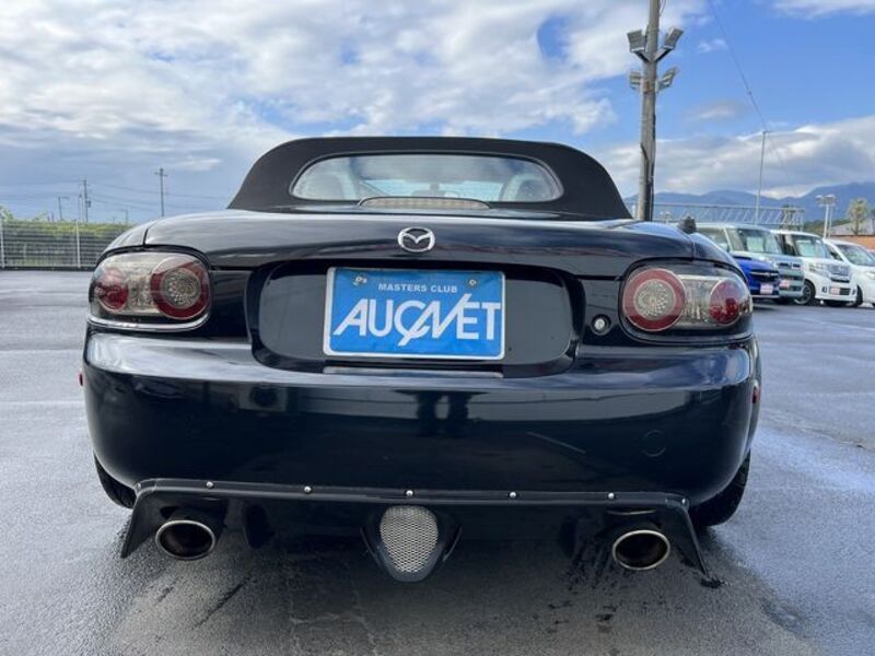 ROADSTER