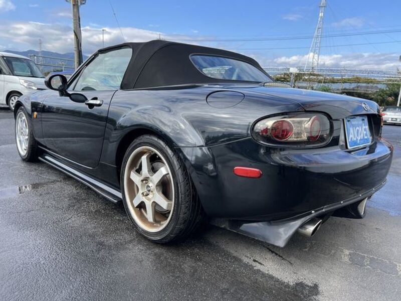 ROADSTER