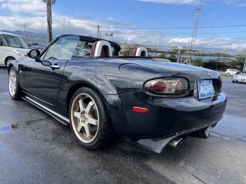 ROADSTER