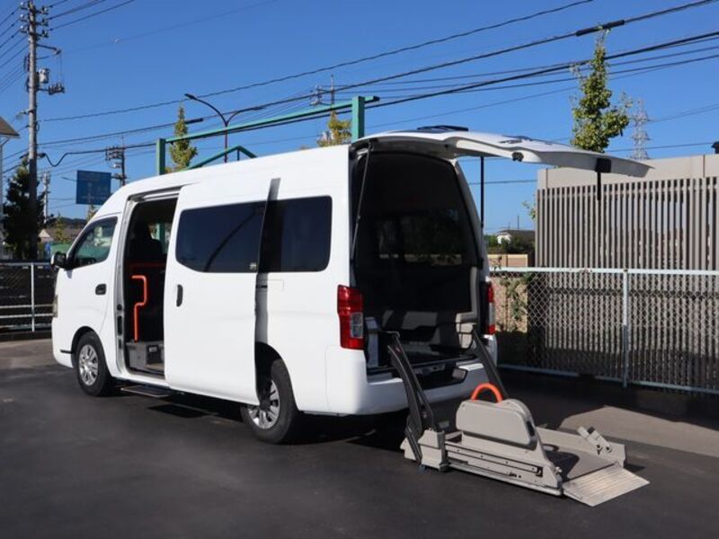 NV350 CARAVAN-0