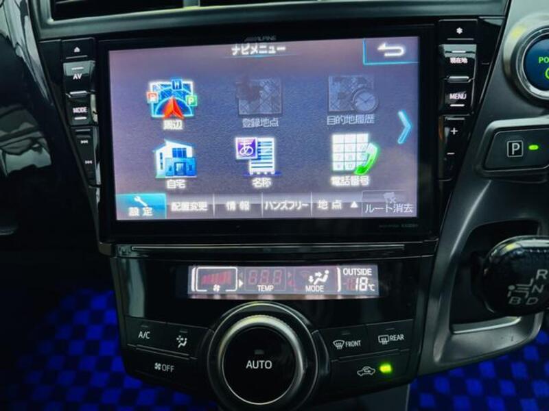 PRIUS ALPHA
