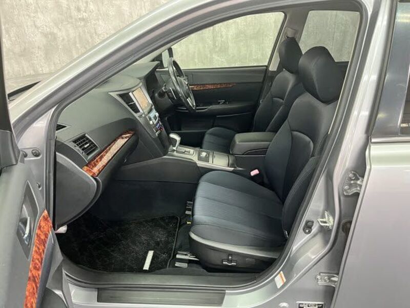 LEGACY B4