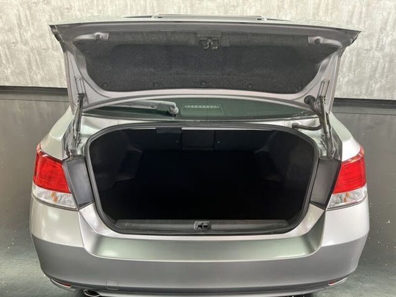 LEGACY B4