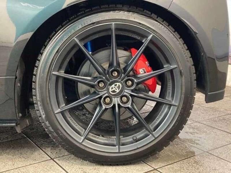 GR YARIS
