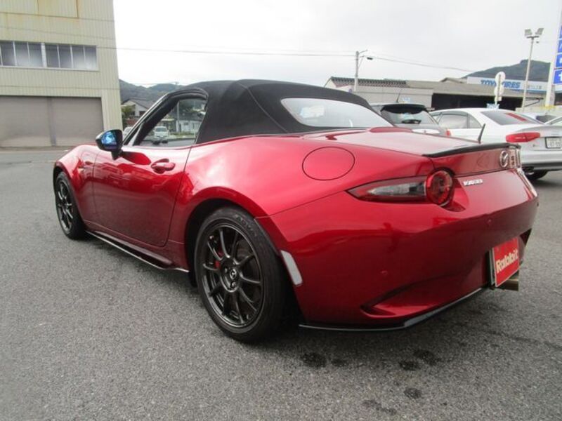 ROADSTER