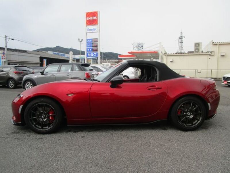 ROADSTER