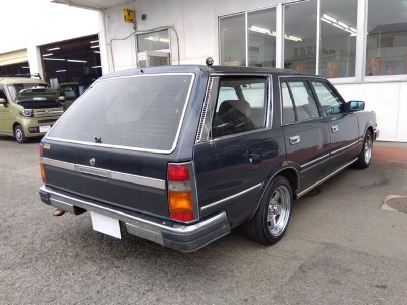 GLORIA WAGON