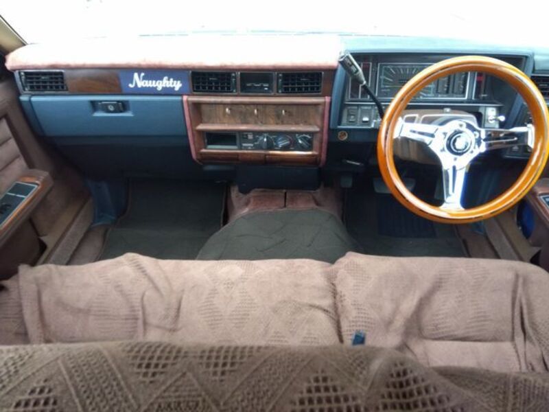 GLORIA WAGON